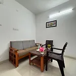 Royal Beach Service Apartment