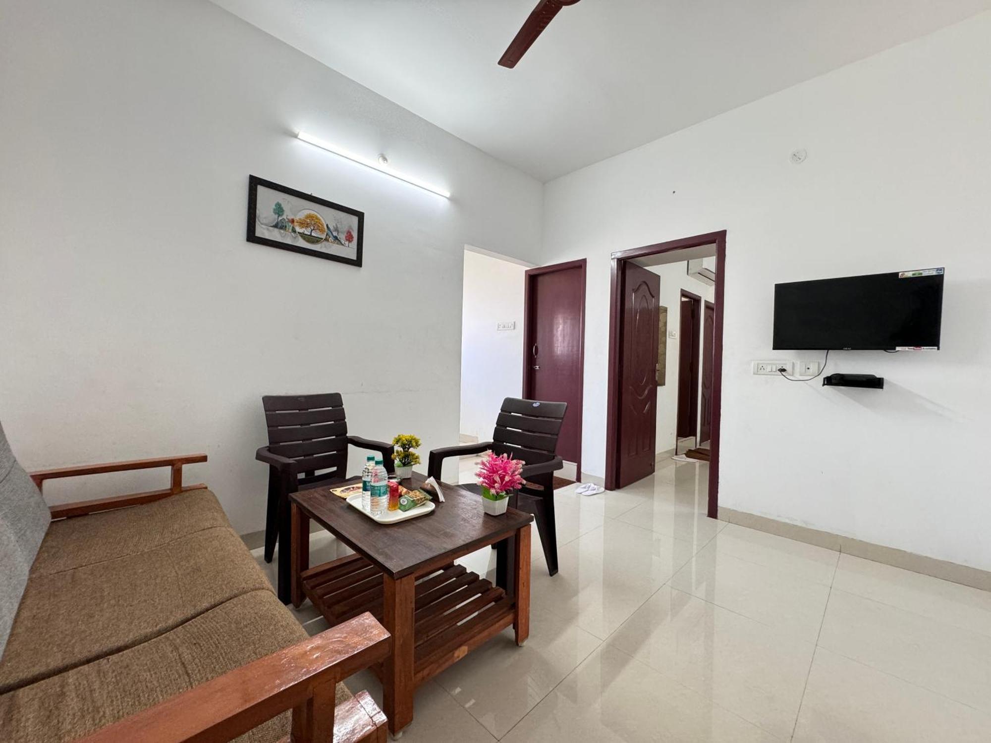 Royal Service 2* Chennai