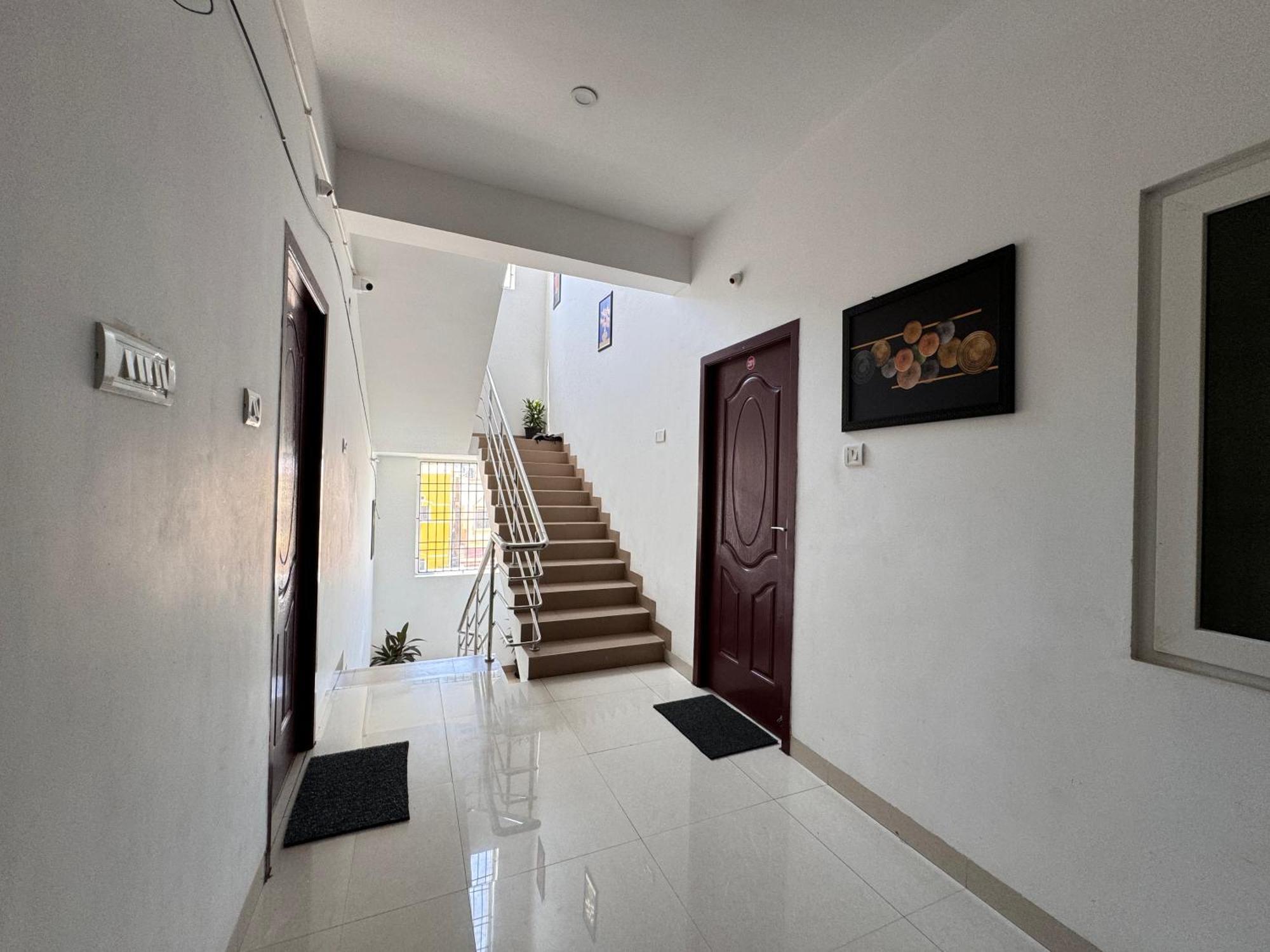 Hotel Royal Service 2*